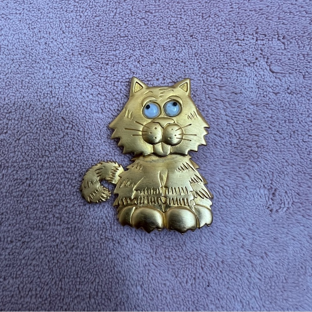 JJ Jonette Vintage Googly Eyed Brooch Pin with Movable Head